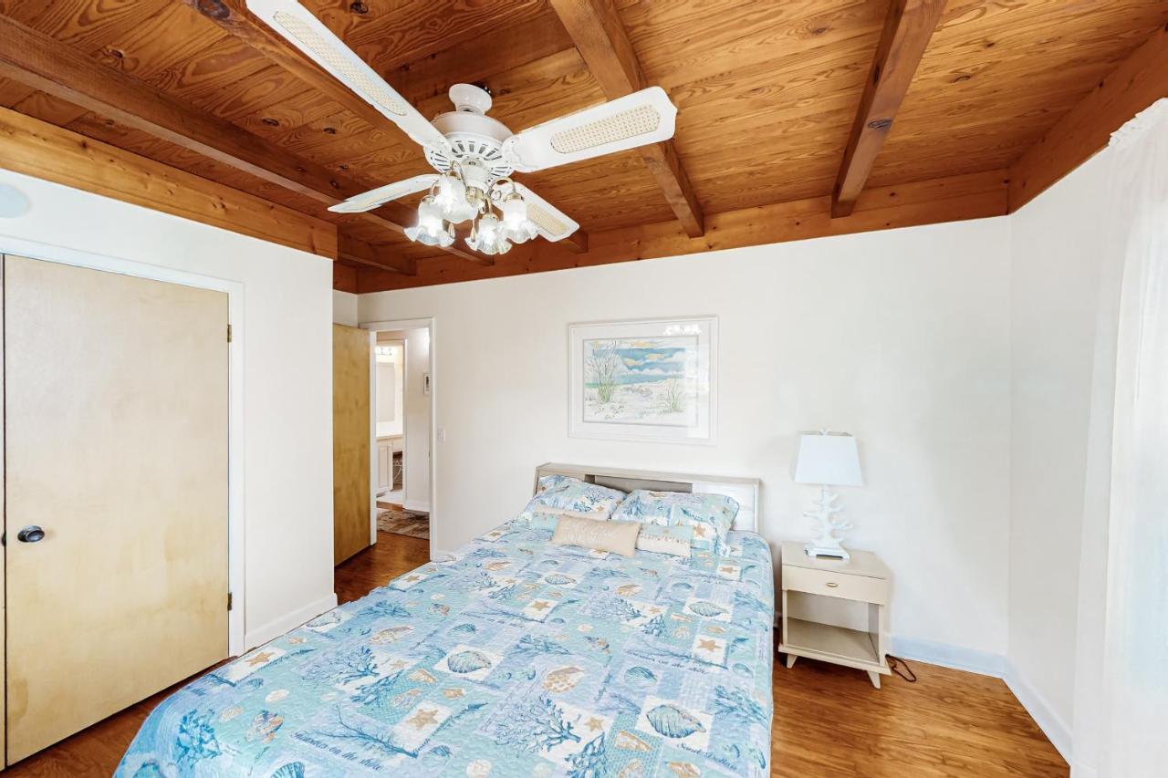 Ginny'S Coastal Cottage Oak Island Exteriér fotografie