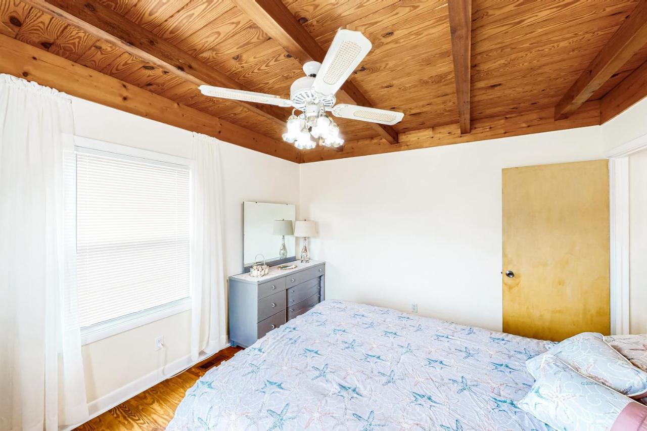 Ginny'S Coastal Cottage Oak Island Exteriér fotografie